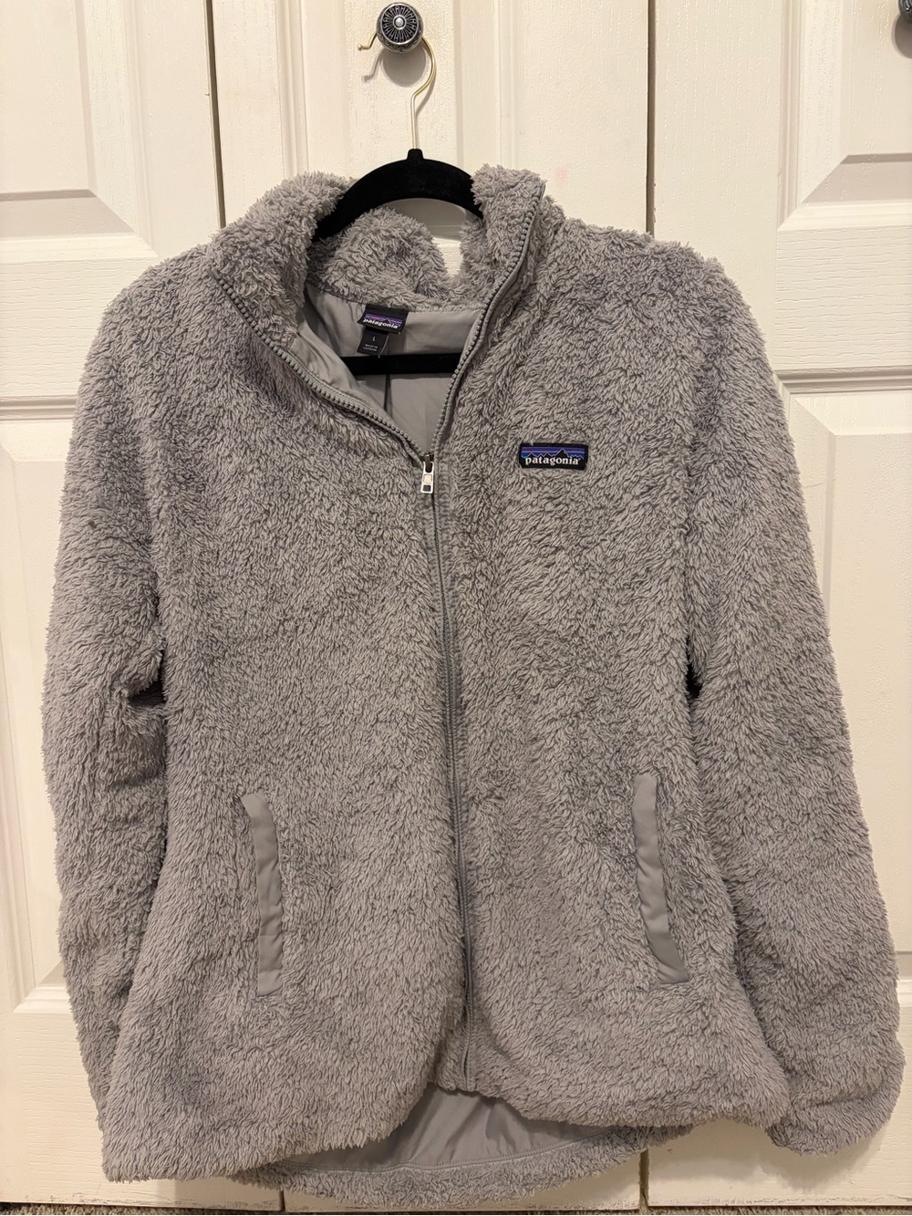 Women’s Patagonia fuzzy jacket